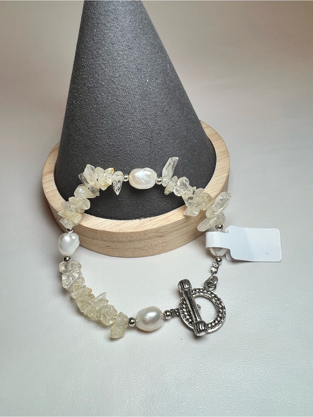 NWOT Baroque freshwater pearl clear quartz toggle clasp wired bracelet - Picture 7 of 7
